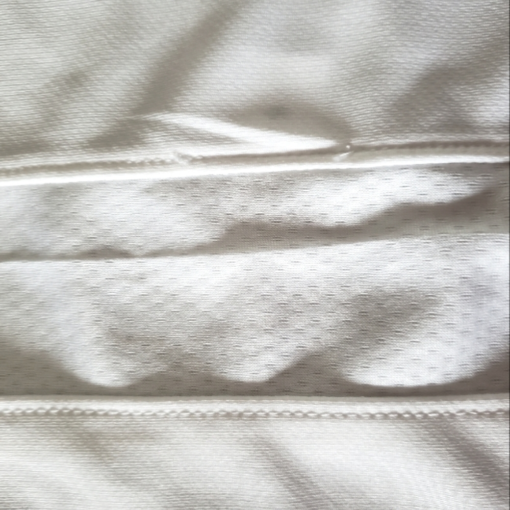 Boys Nike White Dri-Fit Tshirt, Large - Picture 3 of 6